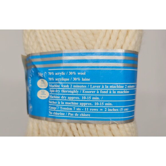 Vintage Bouquet Malibu Chunky Yarn Canada 6 Skeins of 50g Each Natural 8703 Disc - Picture 2 of 3